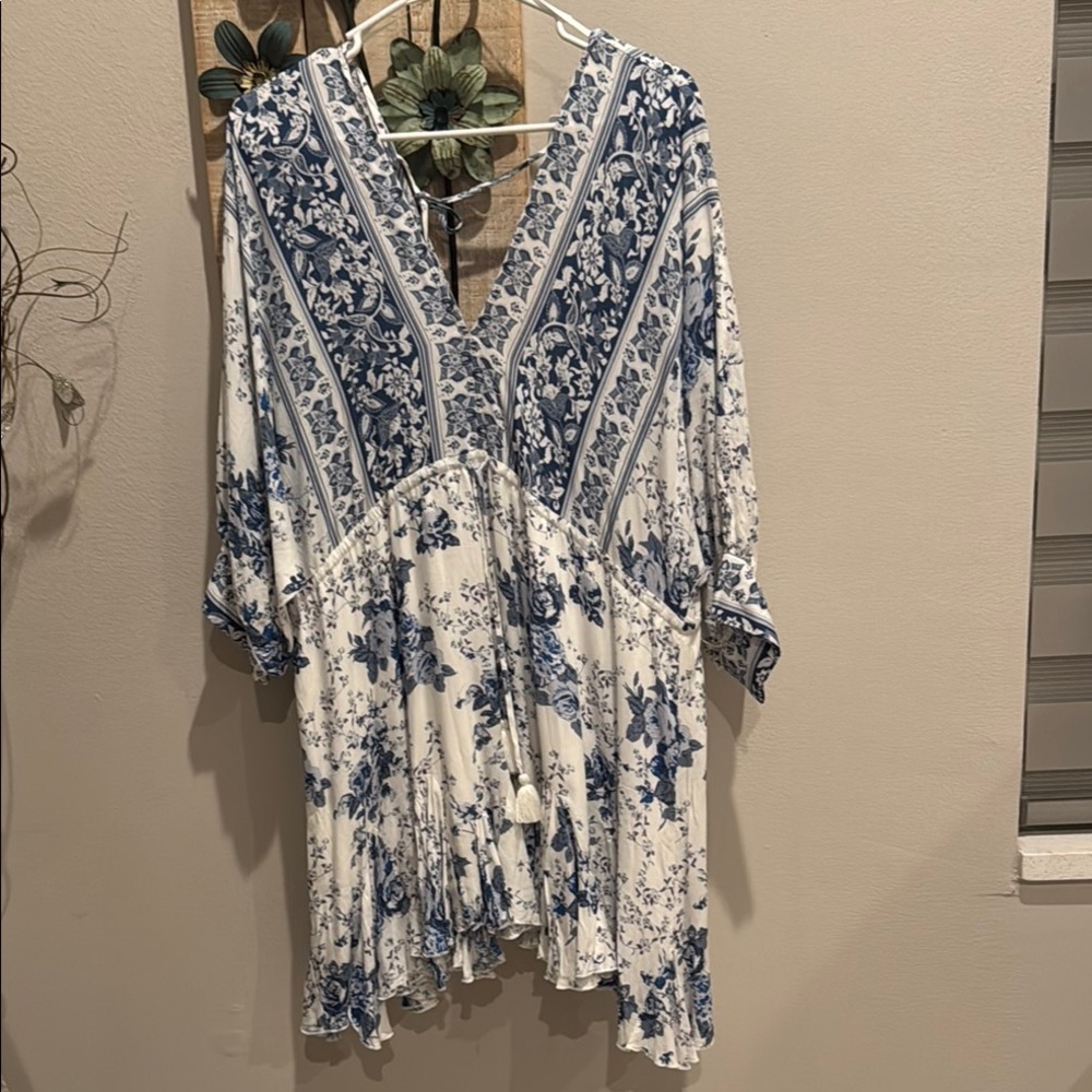 Pookie and Sebastian Blue and White Floral Mini Dress size medium NWT - Picture 2 of 10